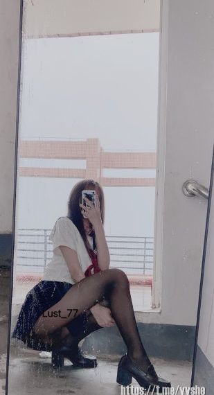 成年偏黄网站热_在线观看免费版