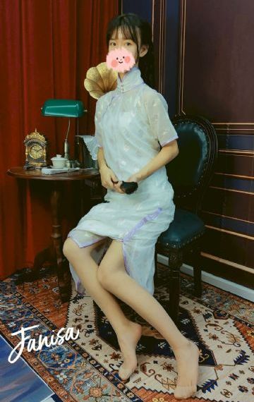 美女扒开腿让男人桶爽app免费看_高清完整版观看