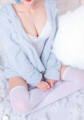 欧美丝袜在线第一页_DVD高清完整版播放